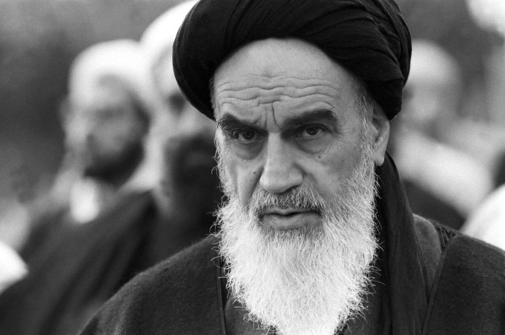 Ayatollah Khomeini praying in Neauphle-le-Chateau