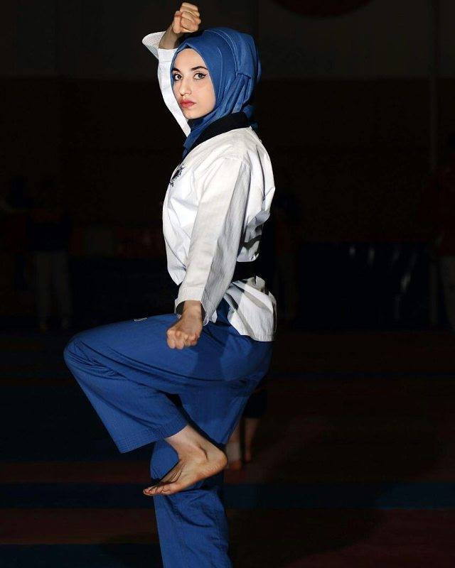 kubra dagli taekwondo hijab